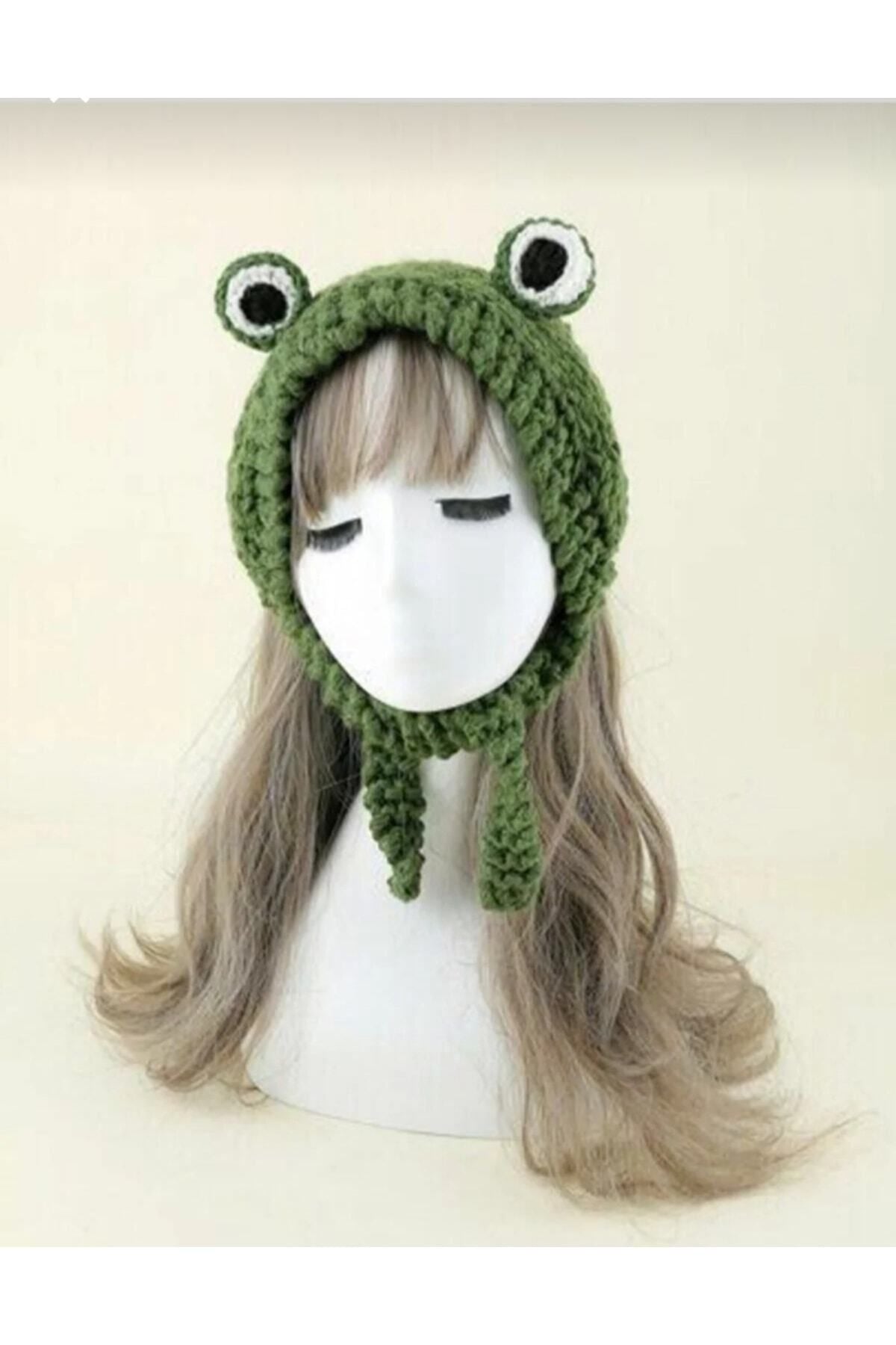 Handmade Green Frog Crochet Bucket Hat – Playful & Trendy Design