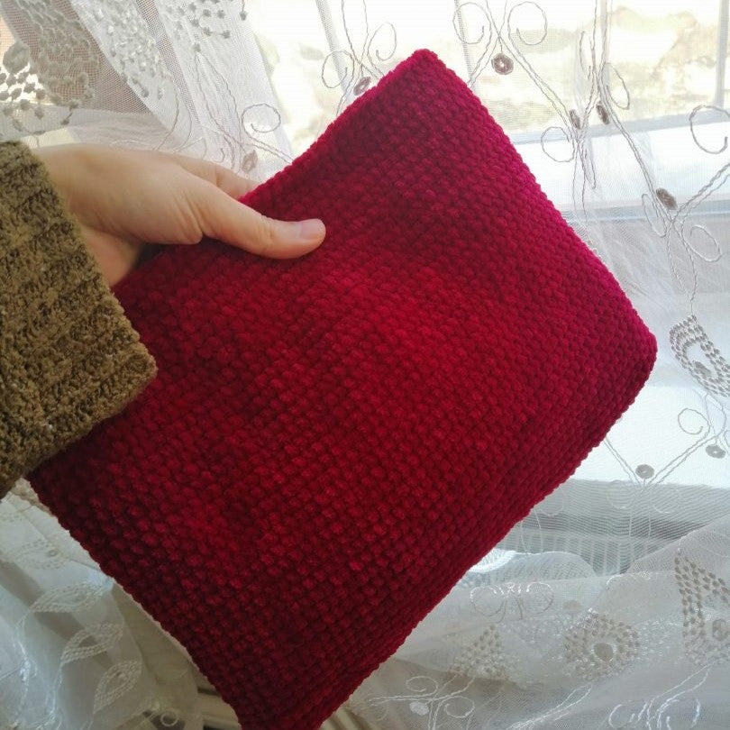 ✨ DIY Velvet Knit Clutch Bag: Elevate Your Style with This Chic Pattern! 👜