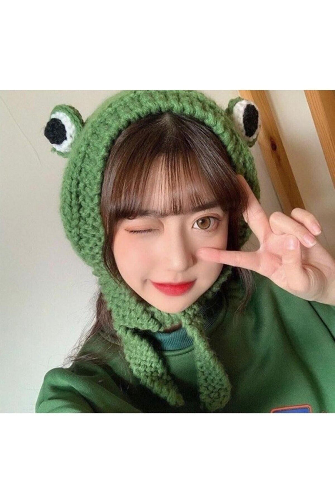 Handmade Green Frog Crochet Bucket Hat – Playful &amp; Trendy Design